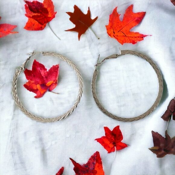 Large Hoop Earrings Bohemian Textured Vtg Silver Tone Hippie Pierced Flat Gypsy. - Picture 12 of 16